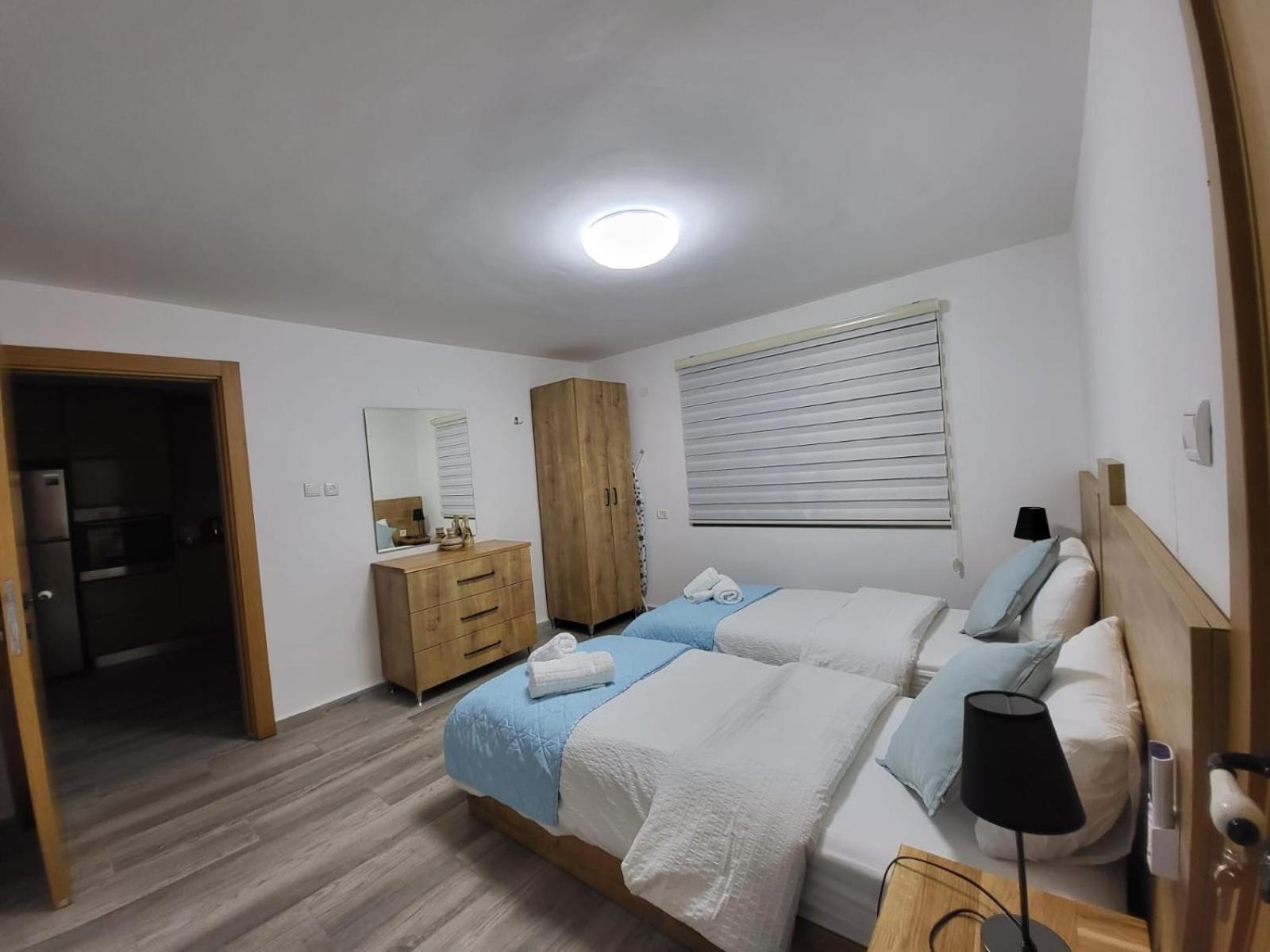 Maria'S Guesthouse - Uphill View Of Nazareth F الغرفة الصورة