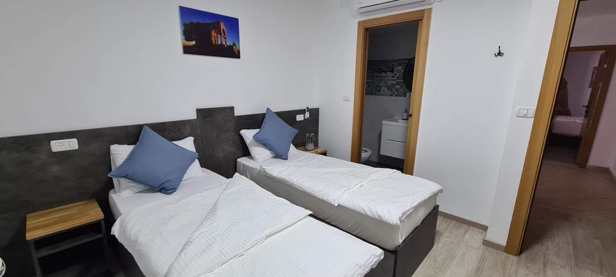 Maria'S Guesthouse - Uphill View Of Nazareth F الغرفة الصورة
